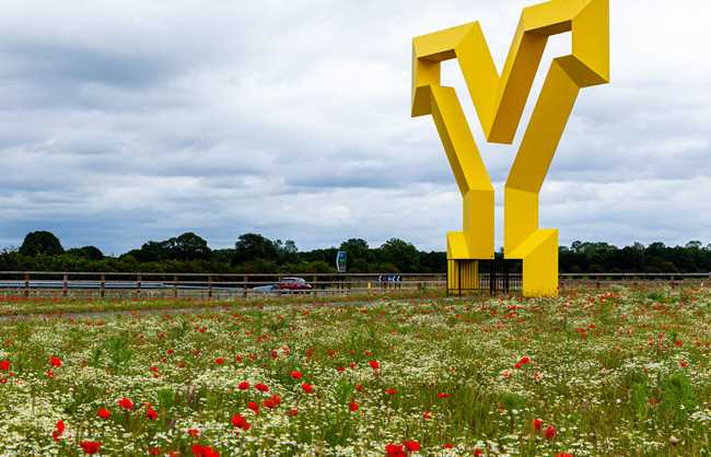 The Great Yorkshire Way Y Sculpture